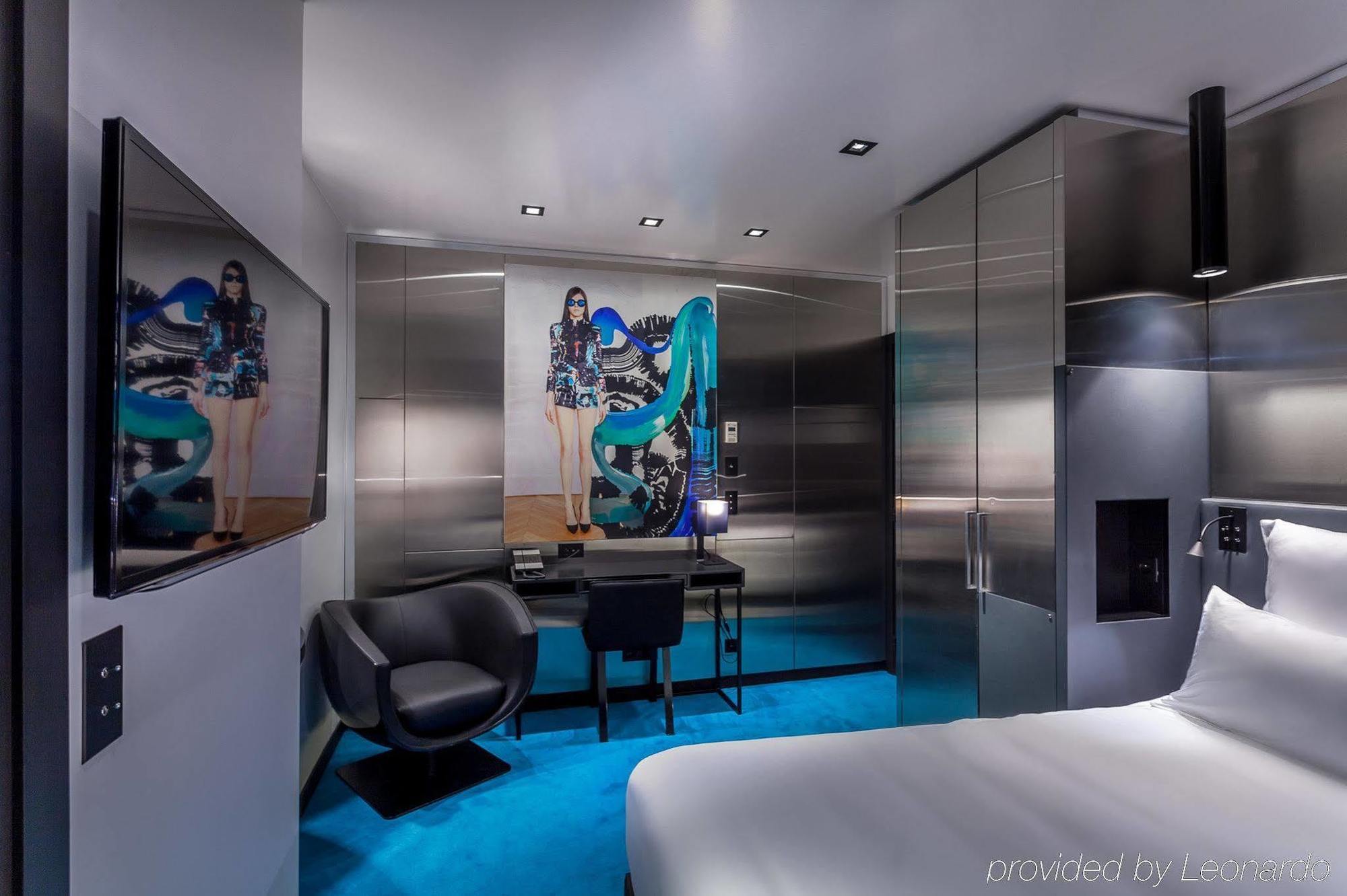 Felicien & 4* Paris