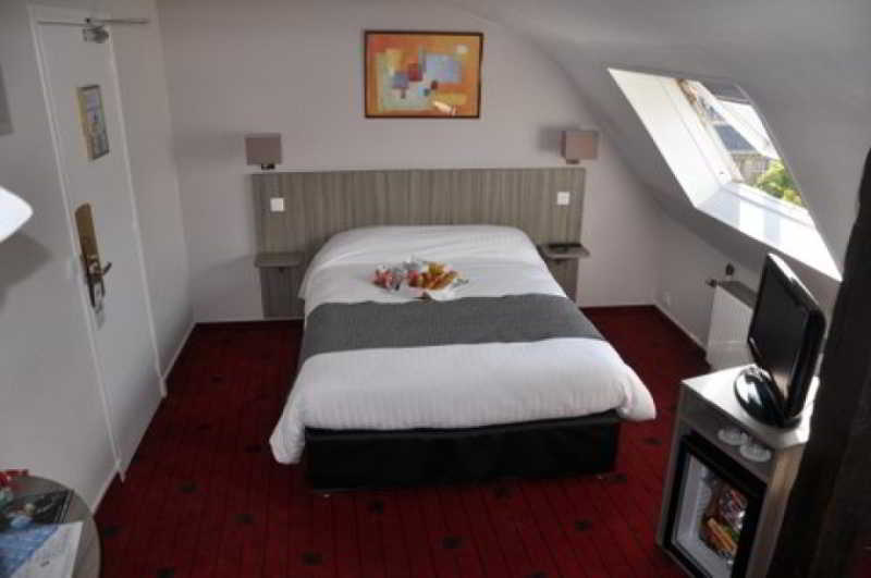 Avia Saphir Montparnasse