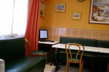 Des Andelys Hotel *