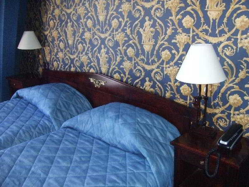 Maxim Opera Hotel Paris