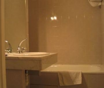 Des Buttes Chaumont Hotel 2*
