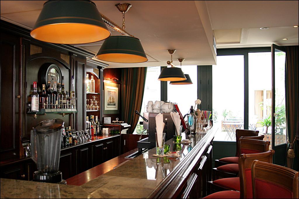 Pantheon Hotel