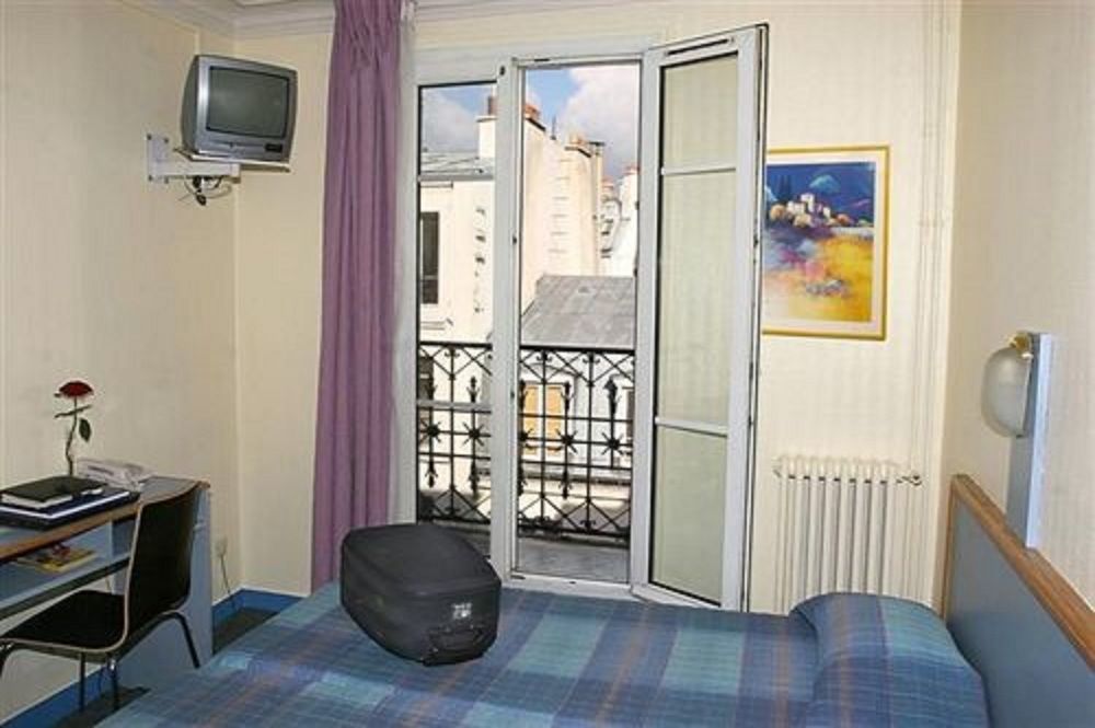 Amarys Simart * Paris