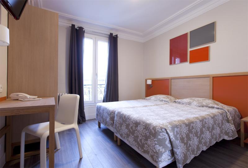 Hotel Est 3*