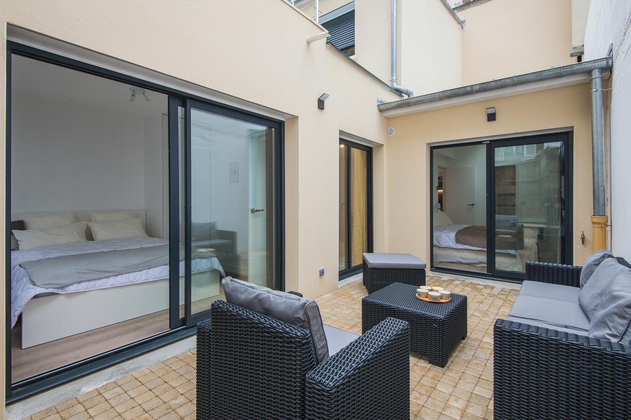 Apartment Vintage, F3 Avec Terrasse, Saint Charles Paris