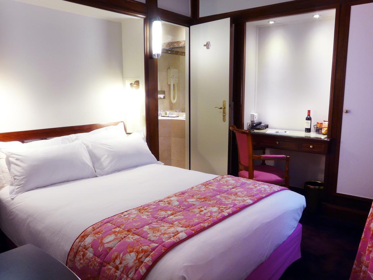 Royal Champs Elysees Hotel