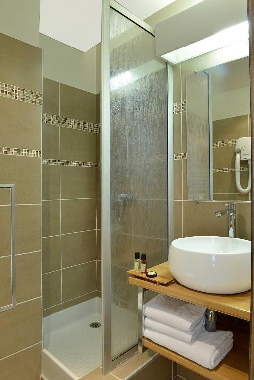 Volney Opera Hotel