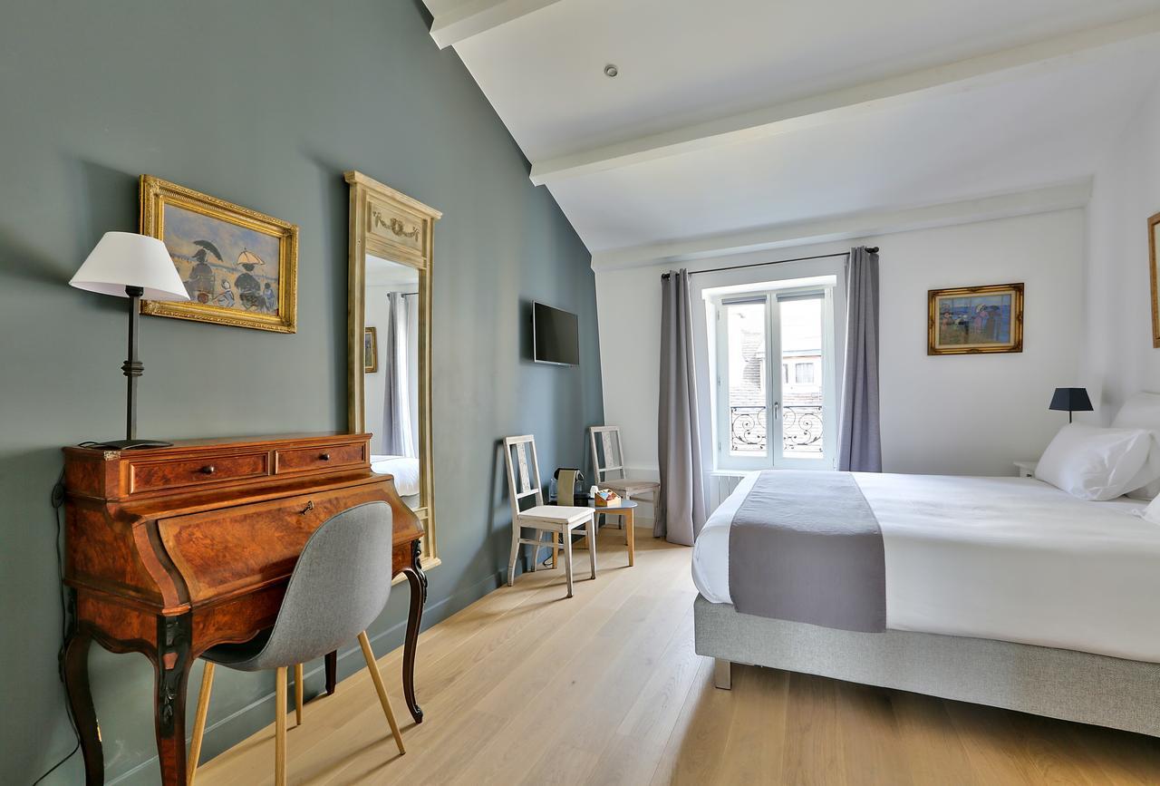 Le Clos De L'olivier 2* Paris