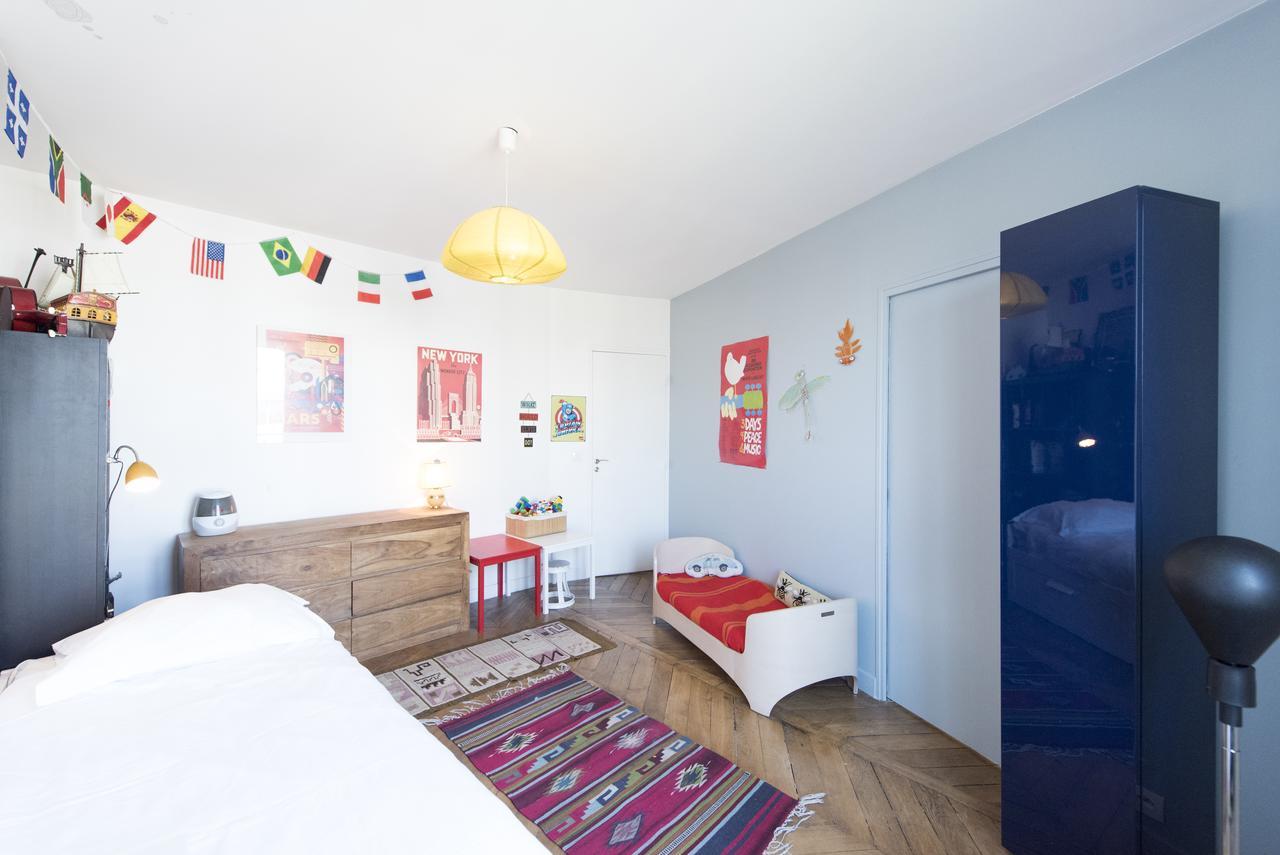 Apartment Veeve - Balcony Over The Tree-lined Boulevard Paris