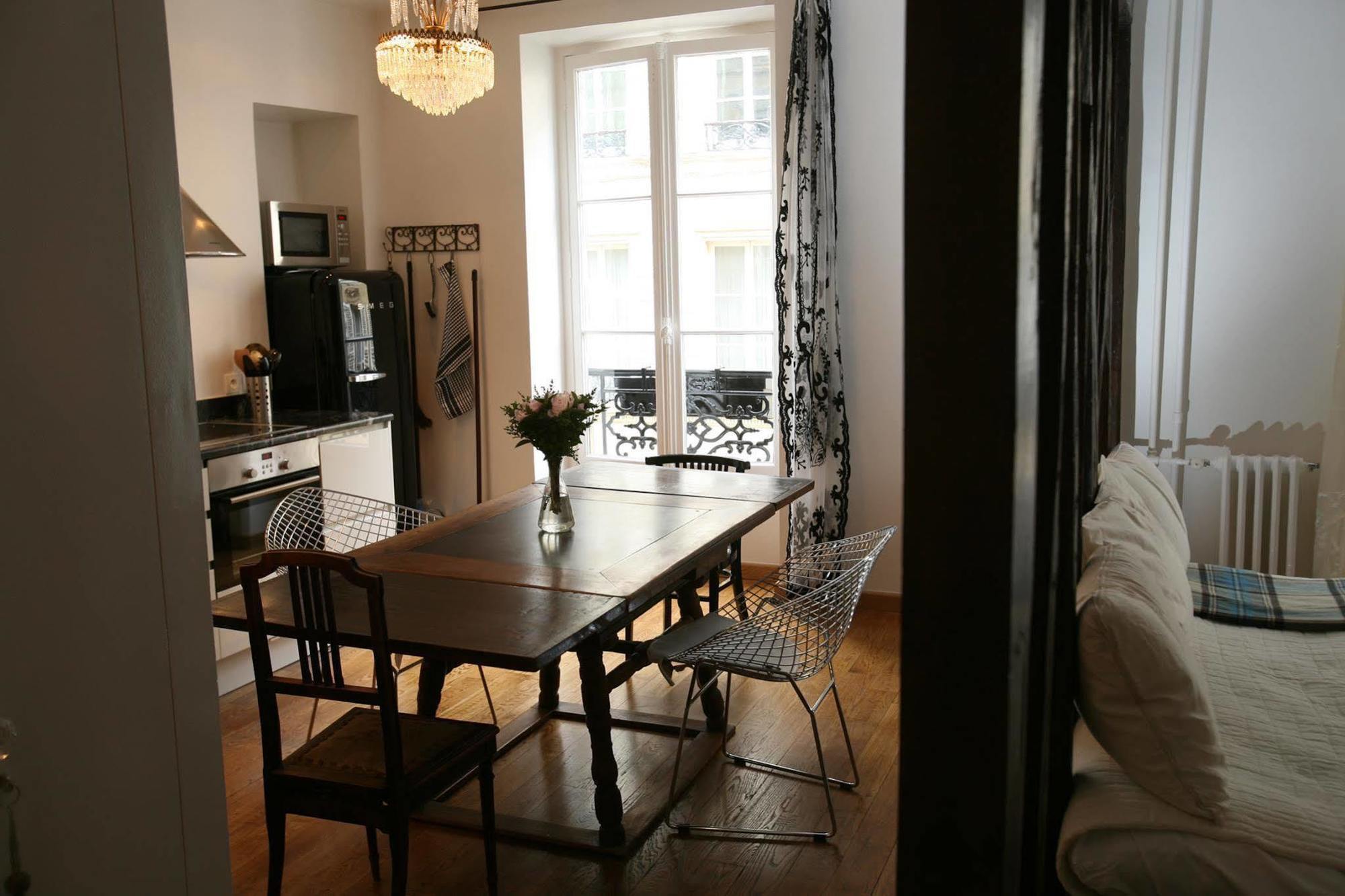 Apartment Appartement Le Louvre *
