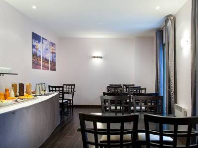 Hotel Timhotel Tour Eiffel 3*