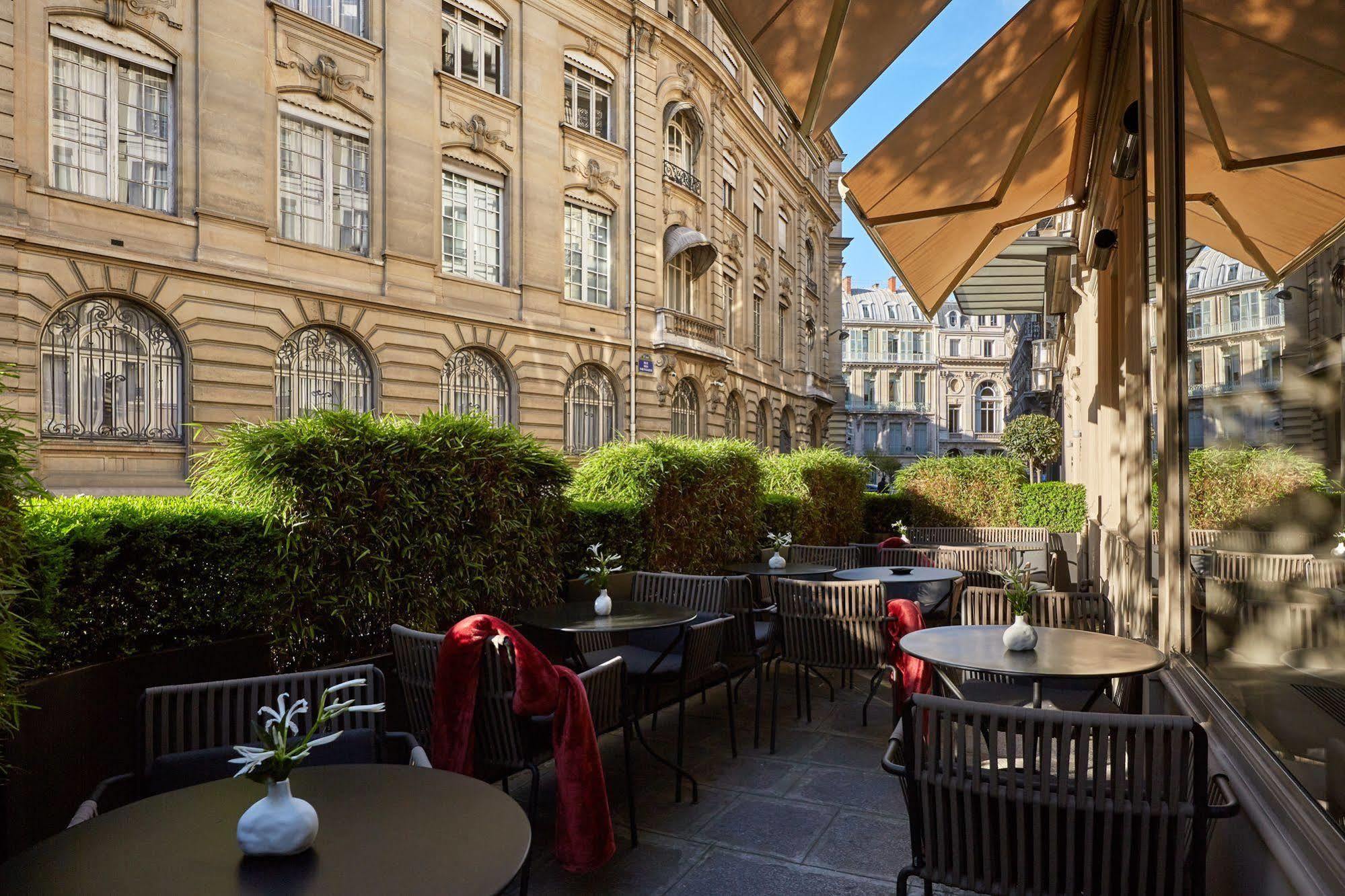 Hotel Le Pavillon Des Lettres 4*