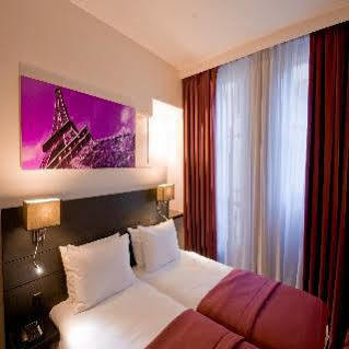Hotel Le Bailli De Suffren 3*