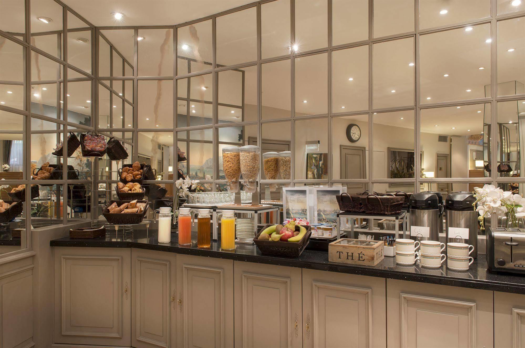 Le Beaugency Hotel 3*