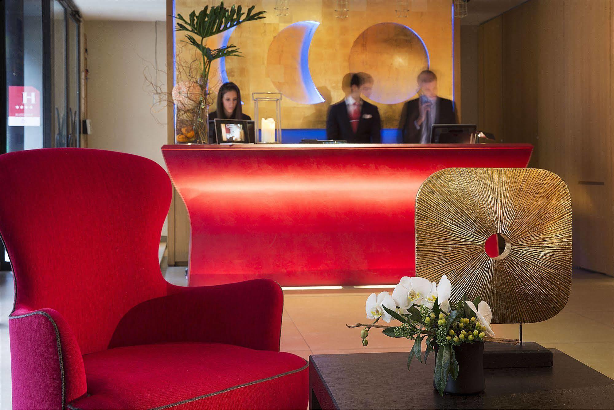 Le Six Hotel Paris