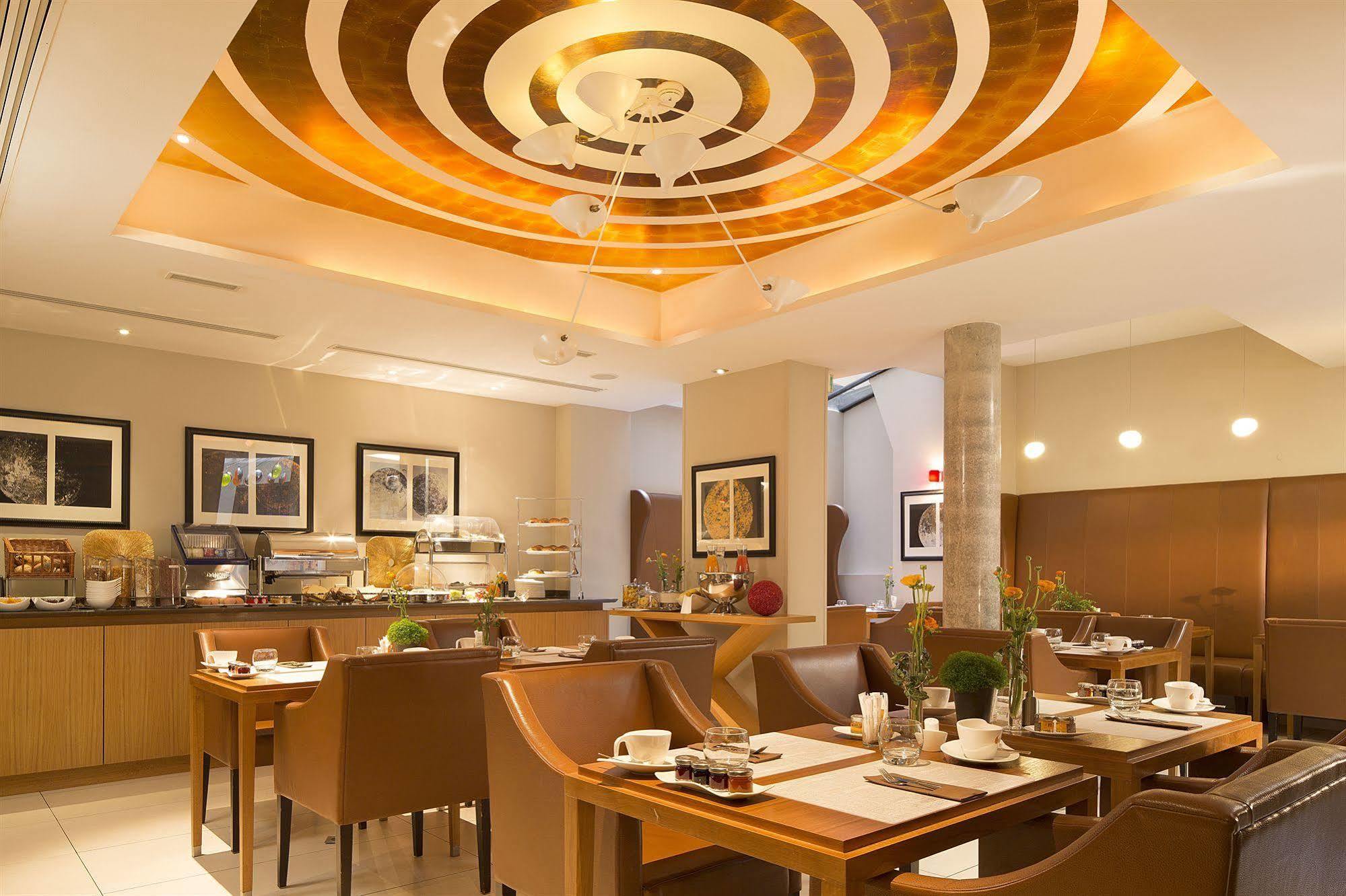 Le Six 4* Paris