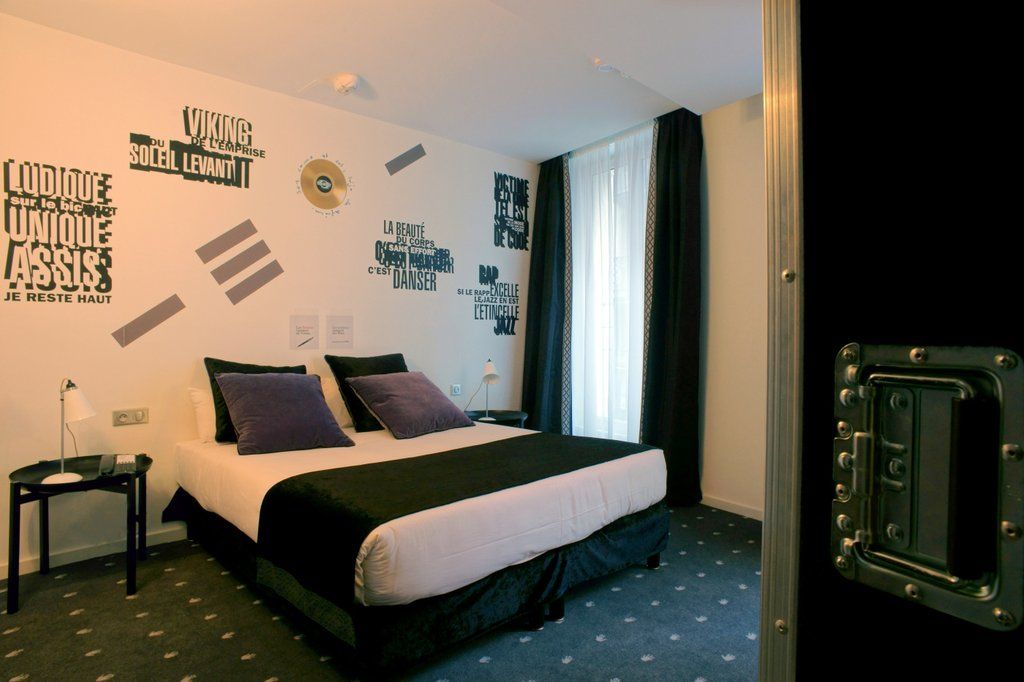 Du Triangle D'or Hotel Paris