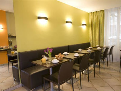 Nouvel Eiffel Hotel 3*