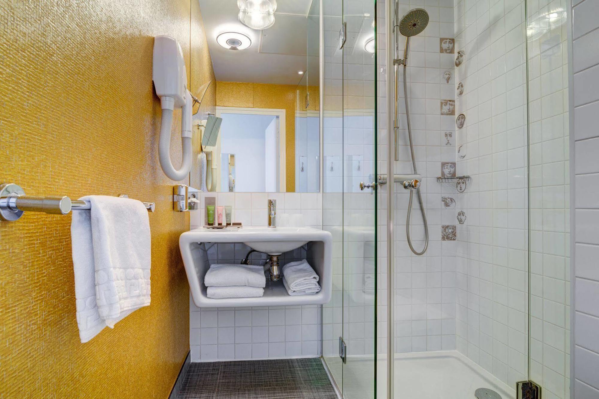 Joyce - Astotel Hotel 3*