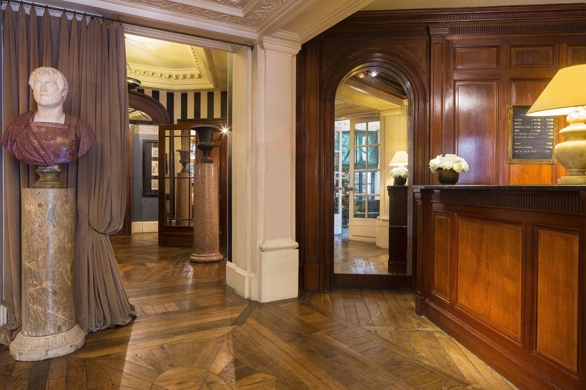 Le Dokhan's Arc De Triomphe, A Tribute Portfolio 5* Paris