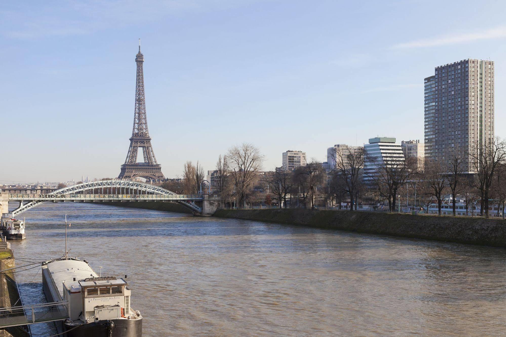 Timhotel Tour Eiffel Hotel