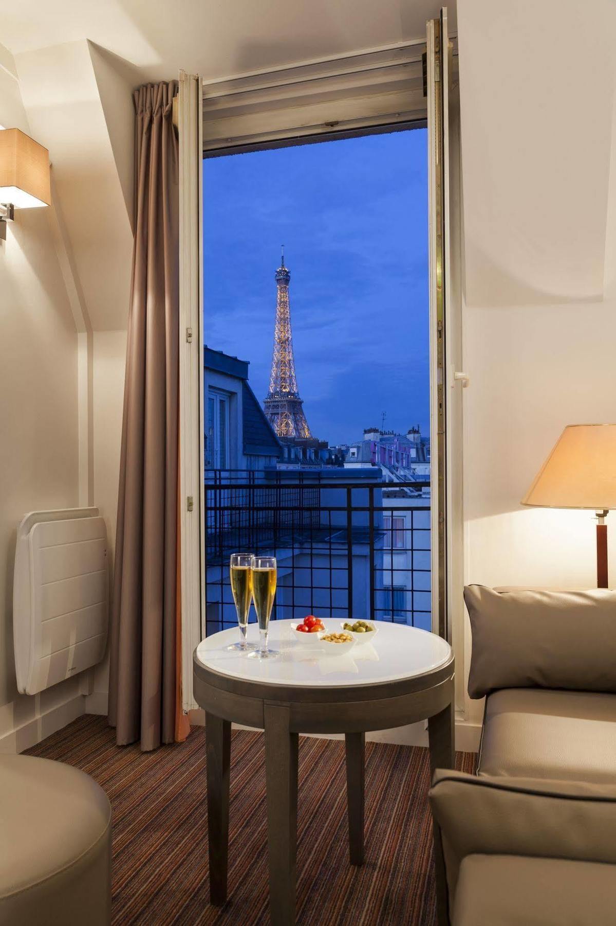 Timhotel Tour Eiffel Hotel