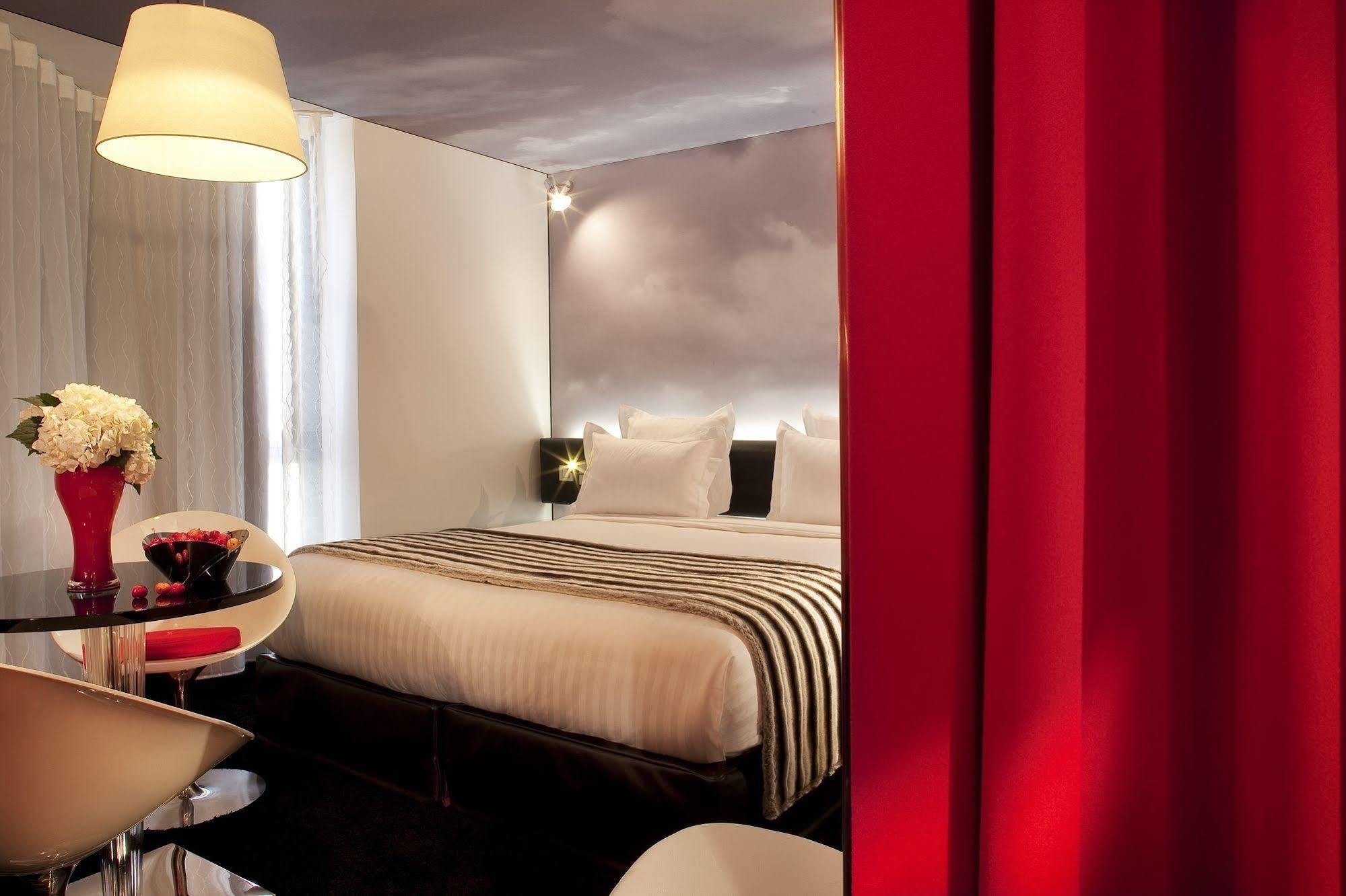Hotel Le 7 Eiffel By Malone Paris