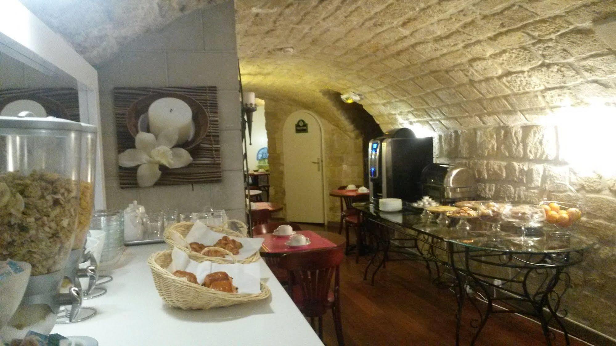 Monceau Hotel 2*