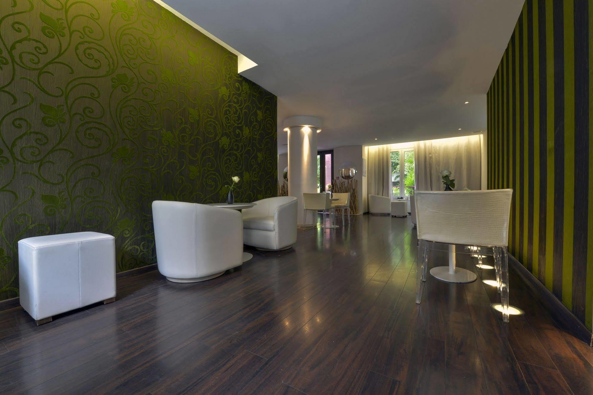 Hotel Le Quartier Bercy-square