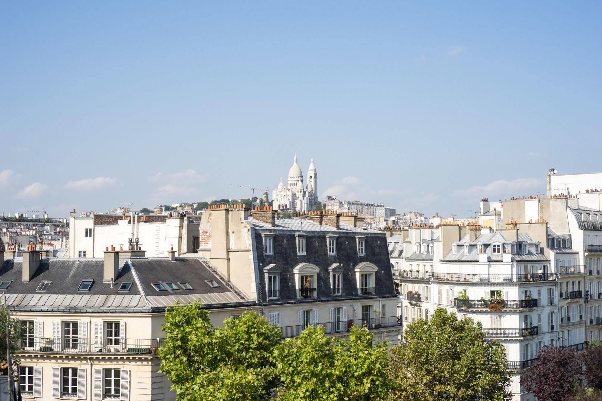 Art 3* Paris