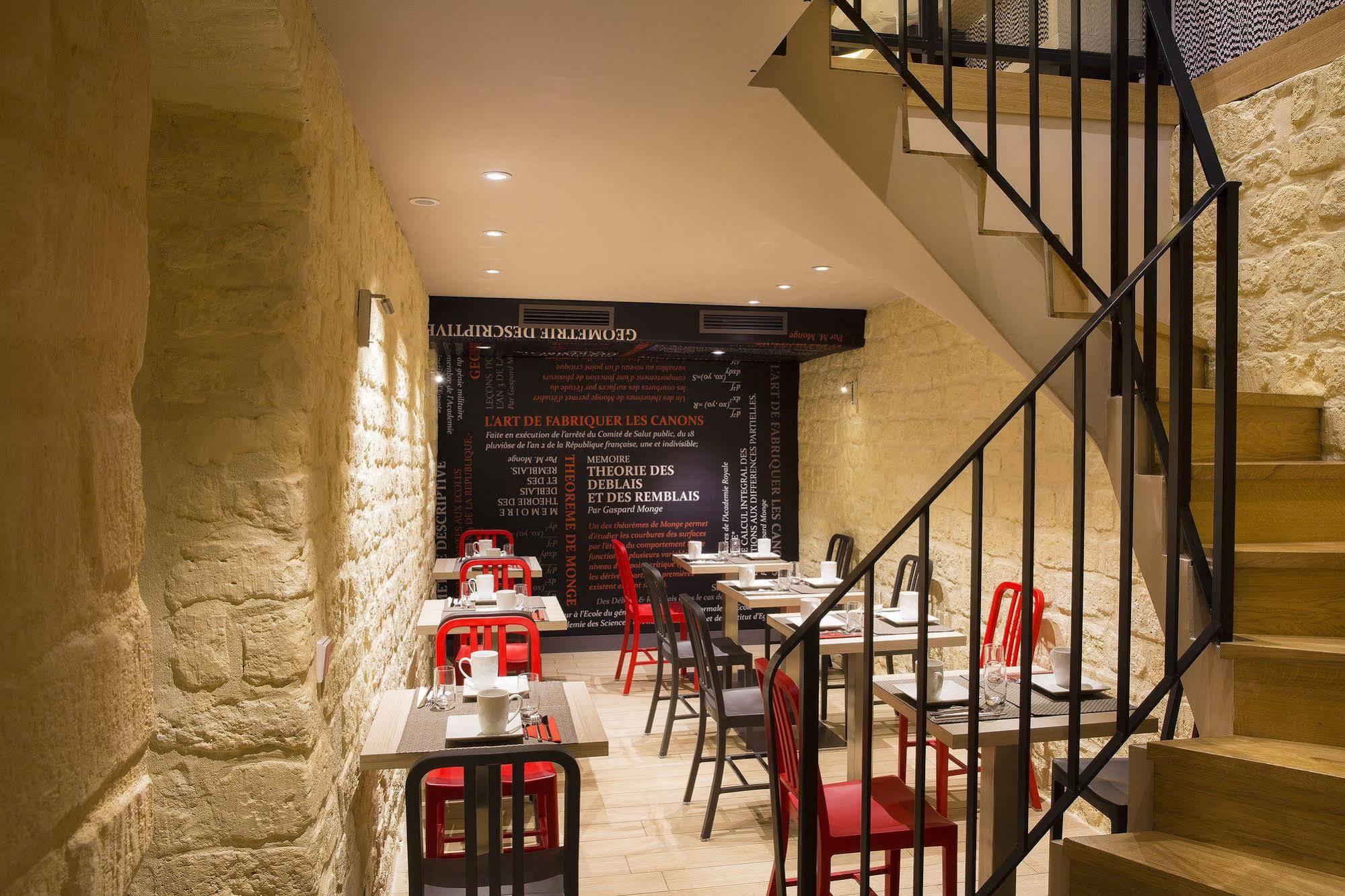Western Quartier Latin Pantheon Paris