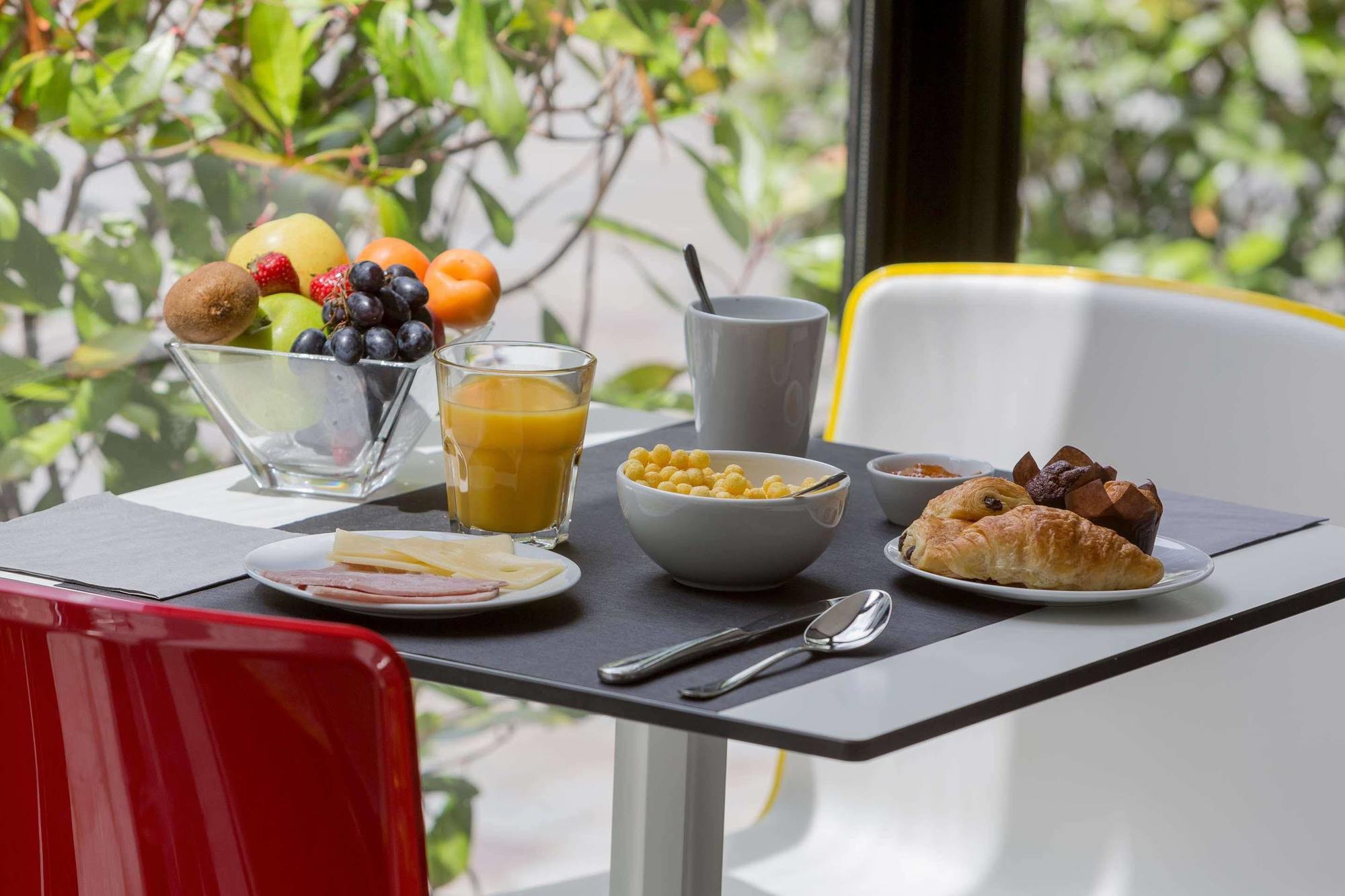 Campanile 12 - Bercy Village Hotel