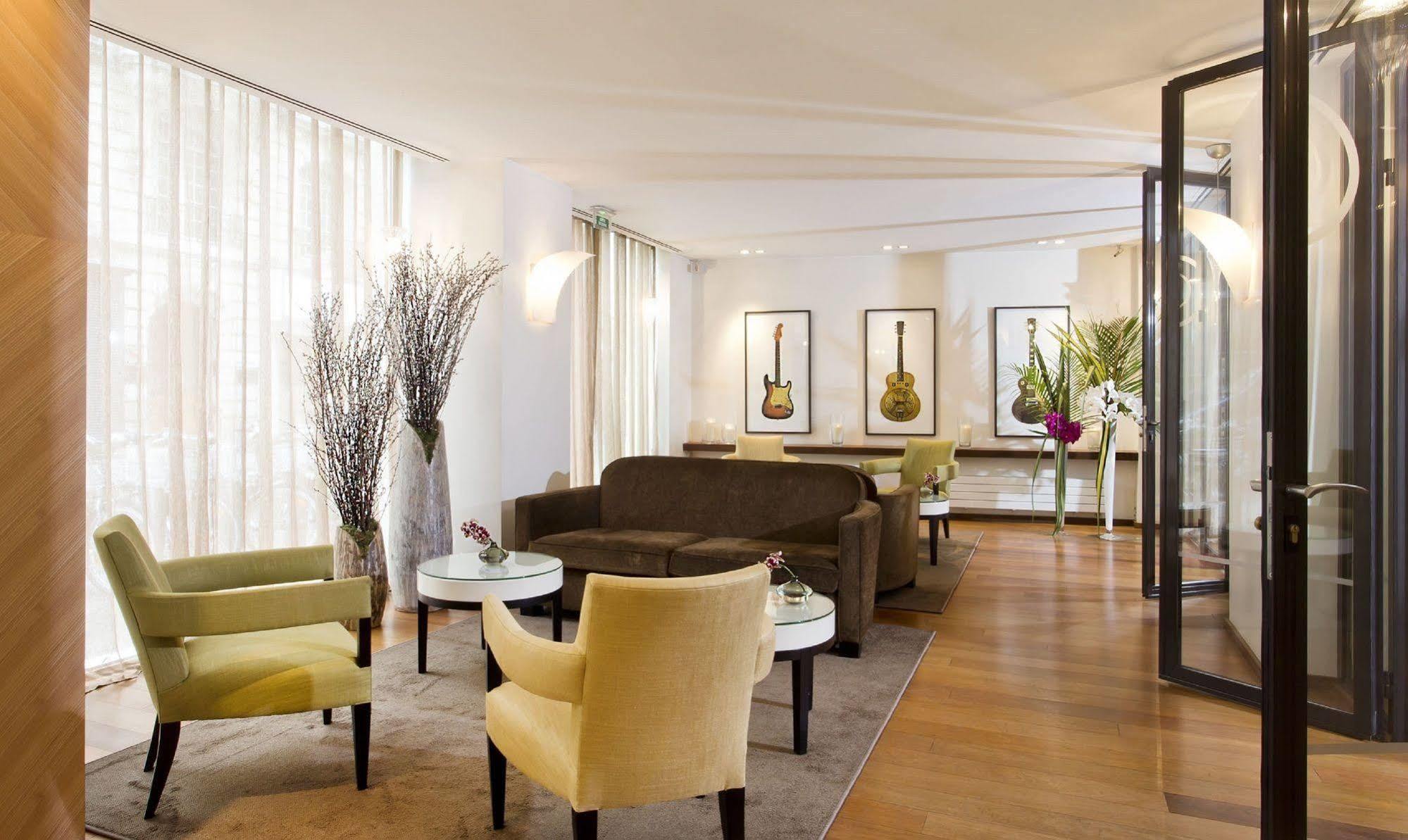 Hotel Le Colisée Paris