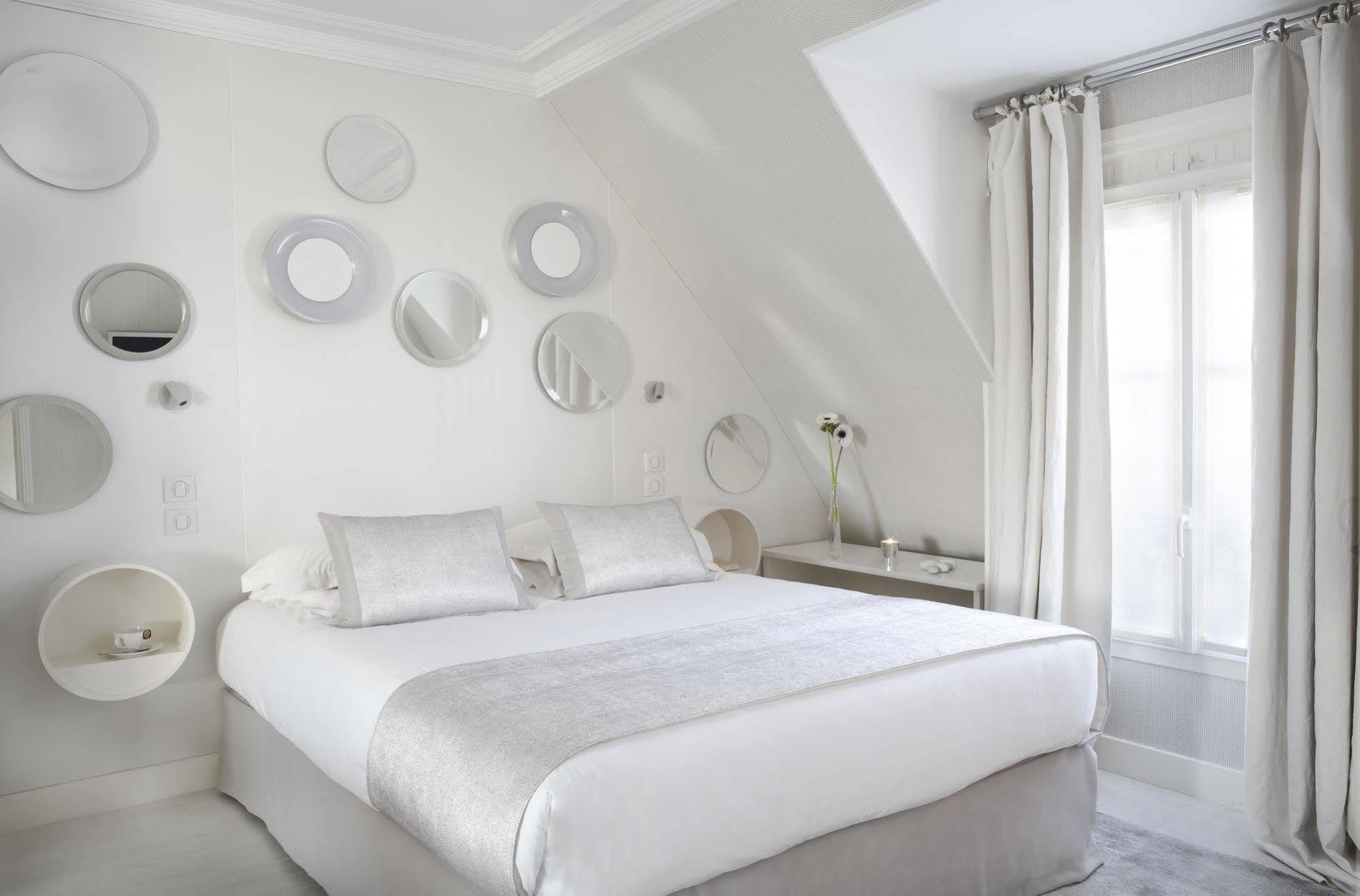 Hotel De Banville