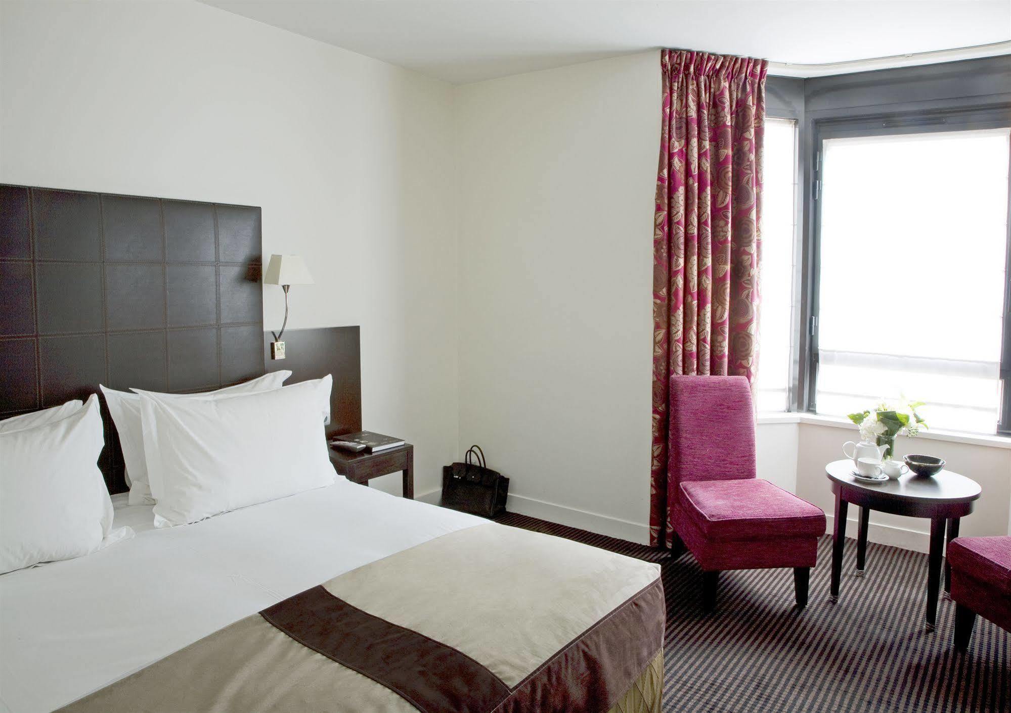 Plaza Tour Eiffel Hotel 4*