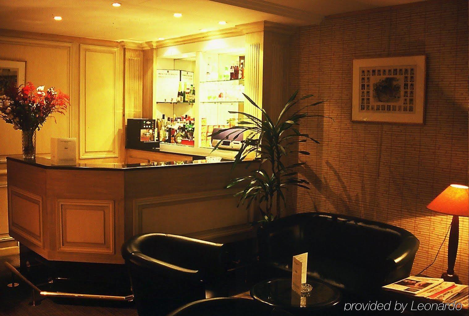 Hotel Monceau Wagram Paris