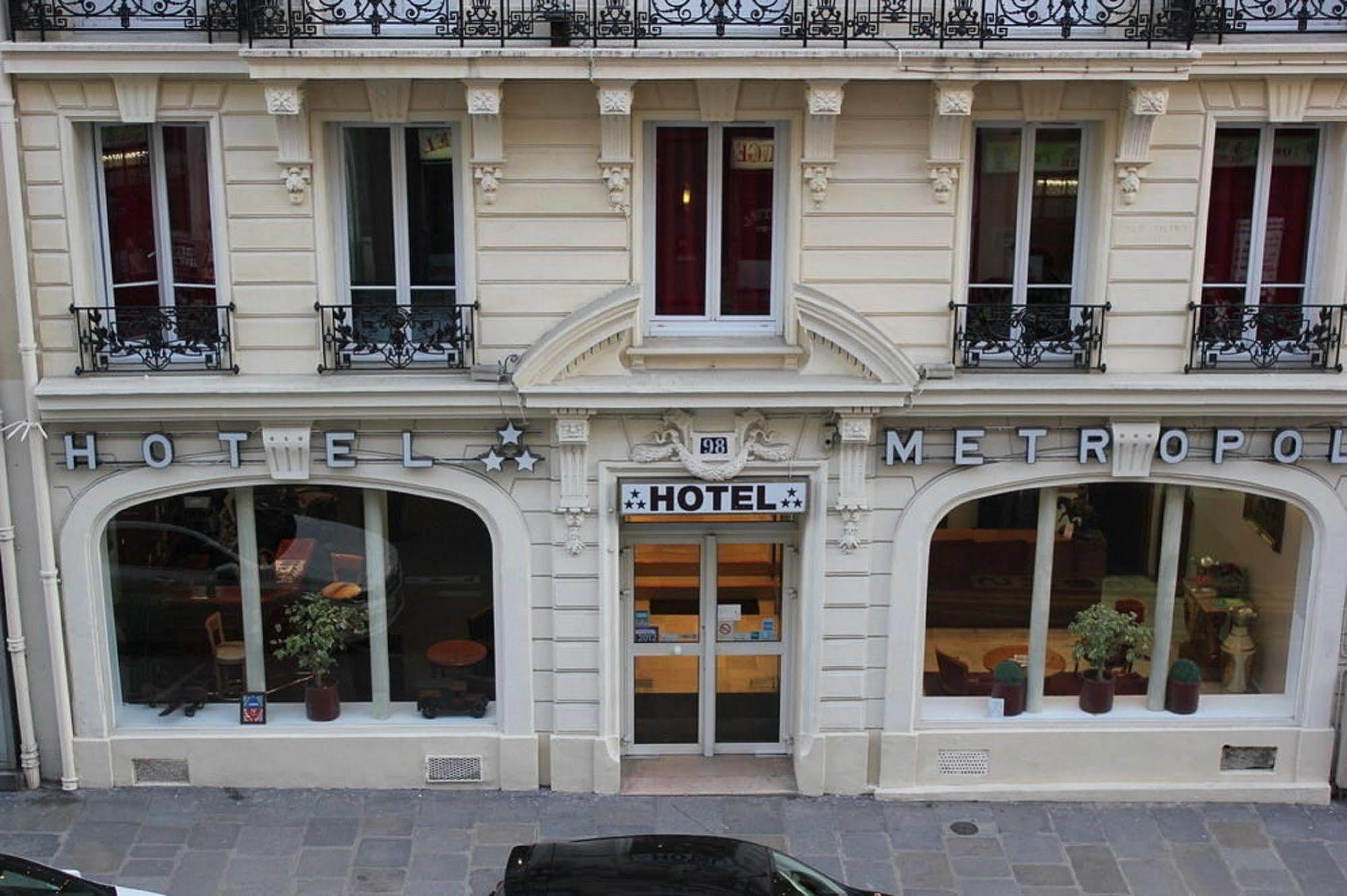 Metropol Hotel 3*