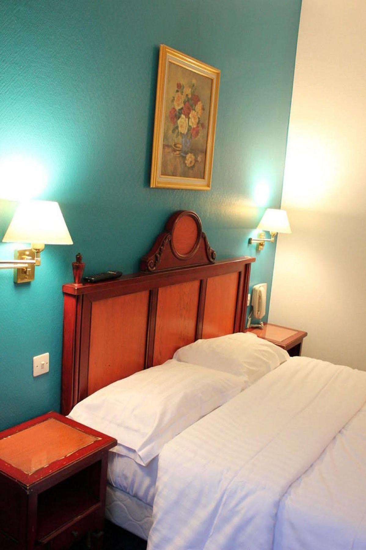 Metropol 3* Paris