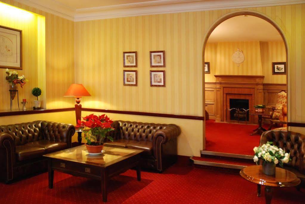 Du Pre Hotel