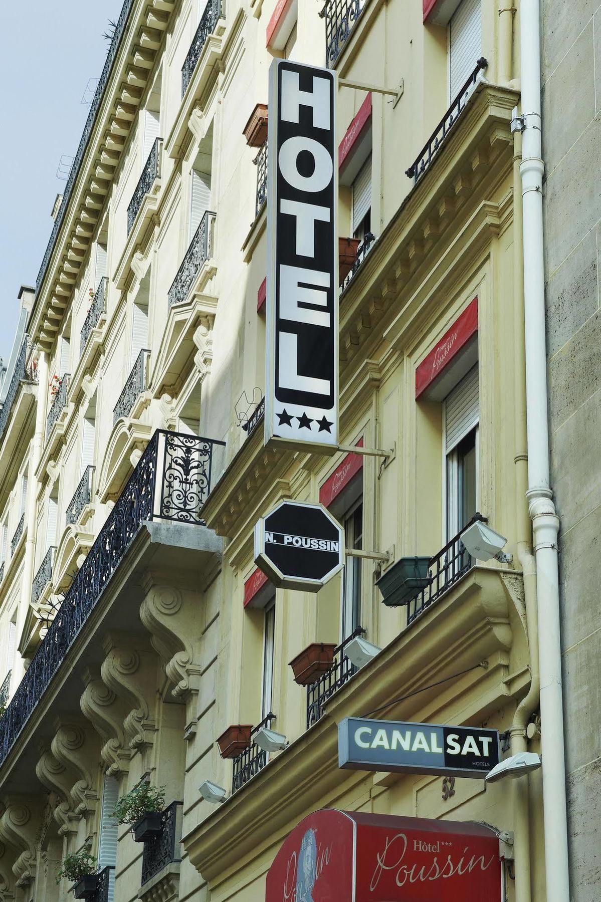 Poussin Hotel