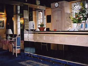 Cluny Square 3*