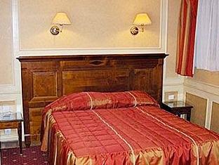 Touring 3* Paris