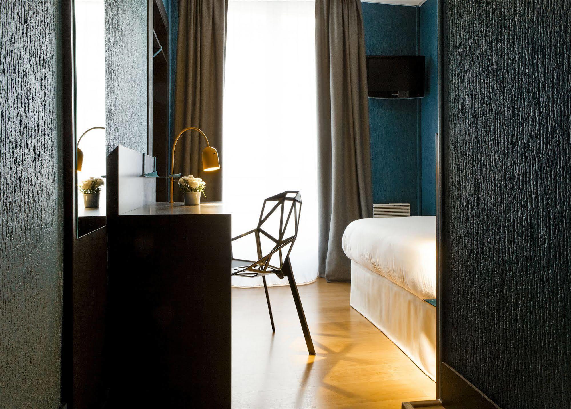 Daval Hotel 2*