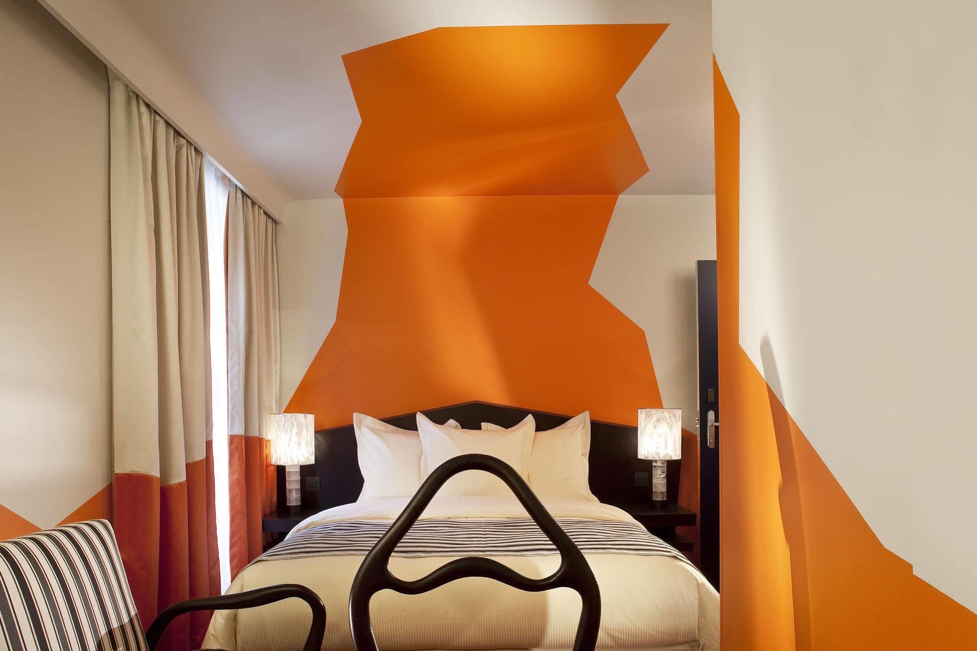 Cristal Champs Elysees Hotel