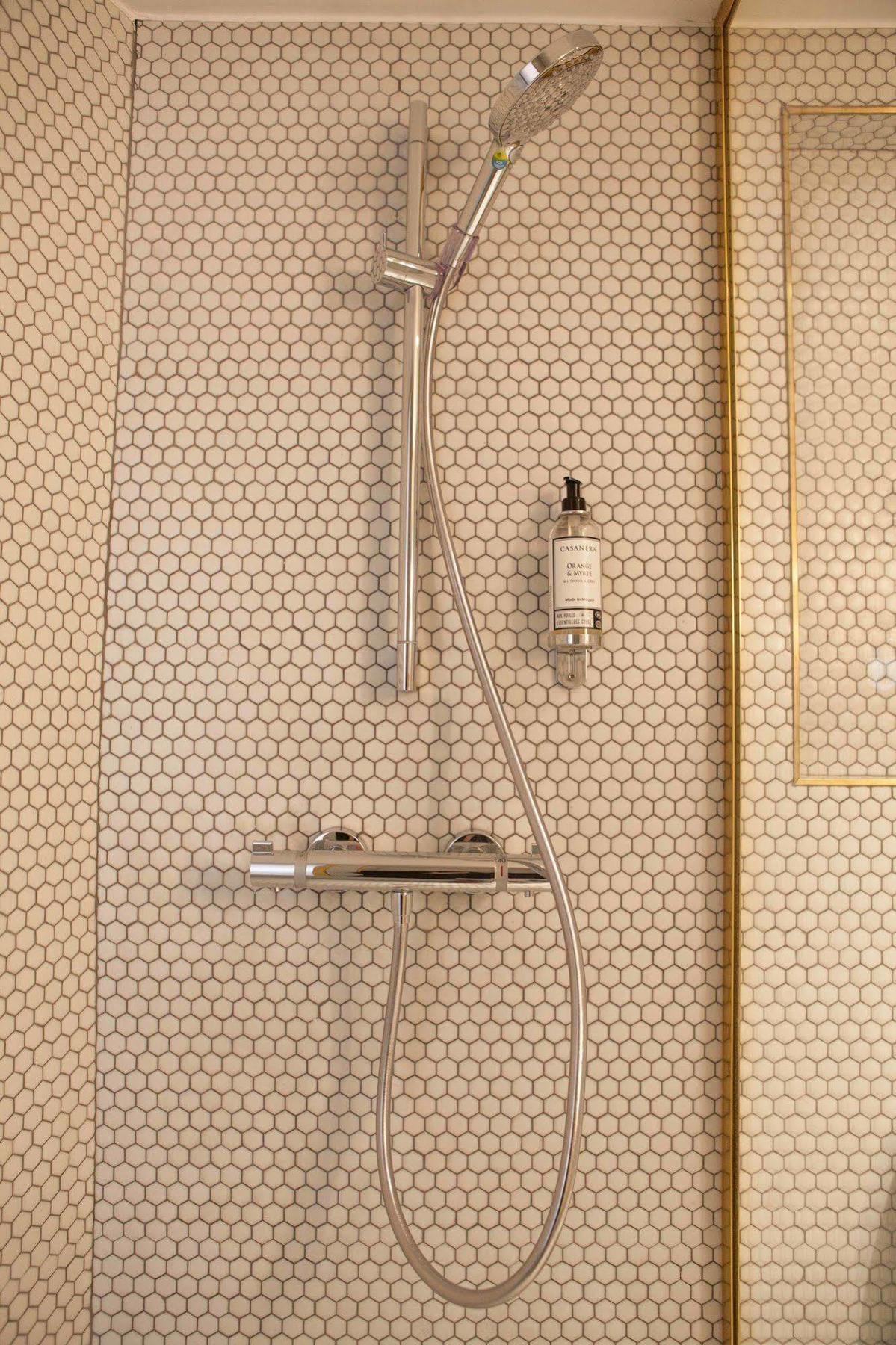 Montholon 3* Paris