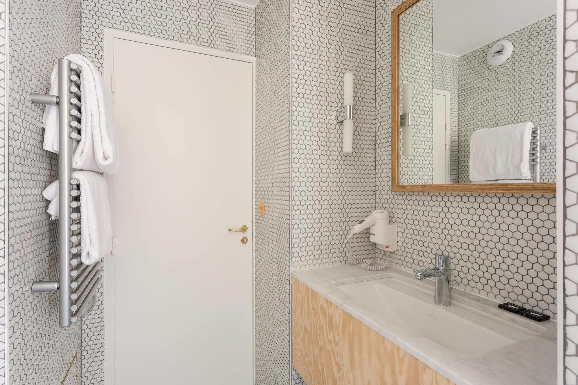 Montholon Hotel Paris