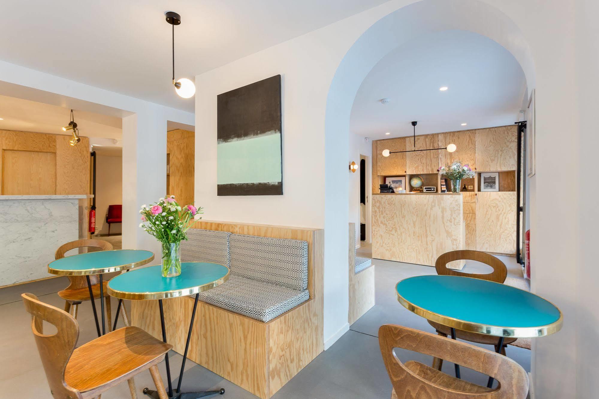 Hotel Montholon Paris