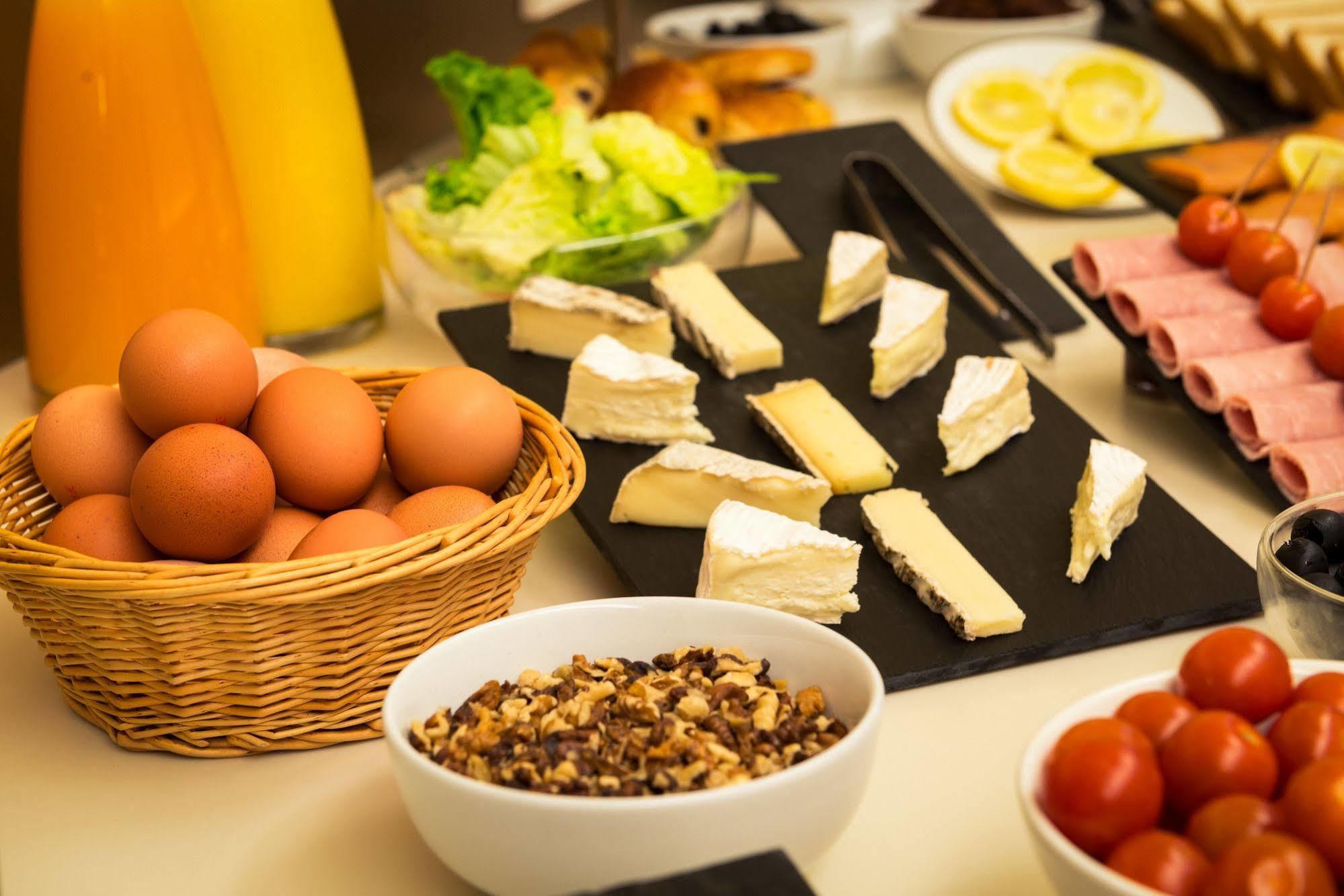 Le Tourville By Inwood Hotel 4*