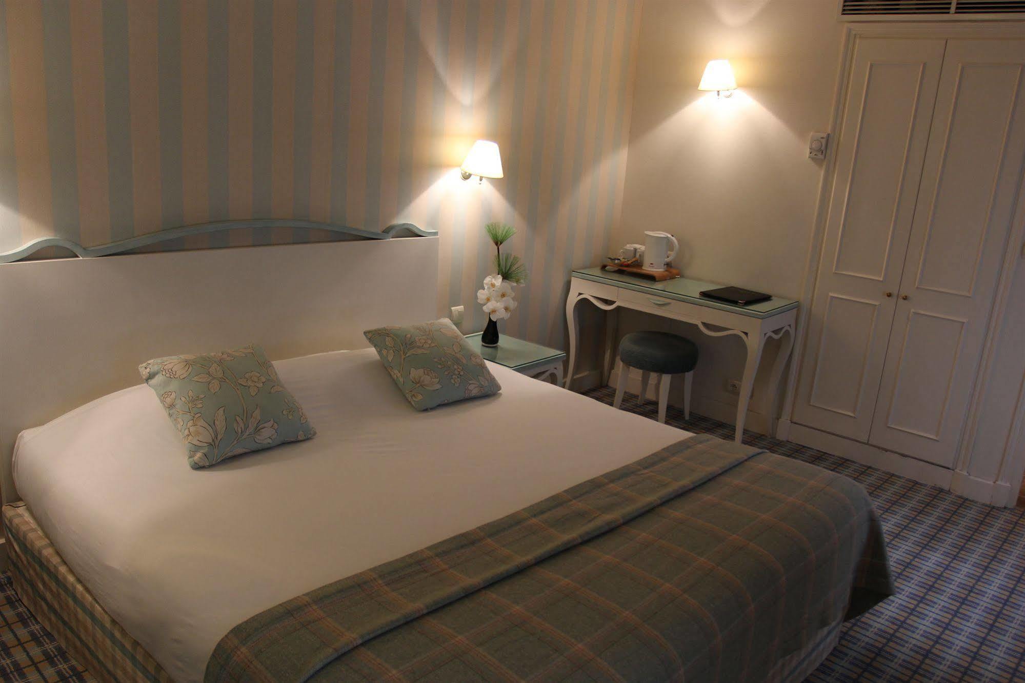 Etoile Saint Ferdinand By Happyculture Hotel Paris