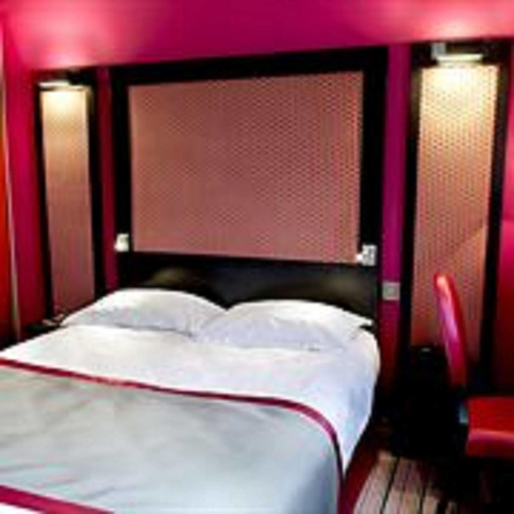 Courcelles Etoile 3* Paris